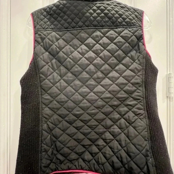 Miami Black Vest with Raspberry Trim Size Large - Picture 10 of 10